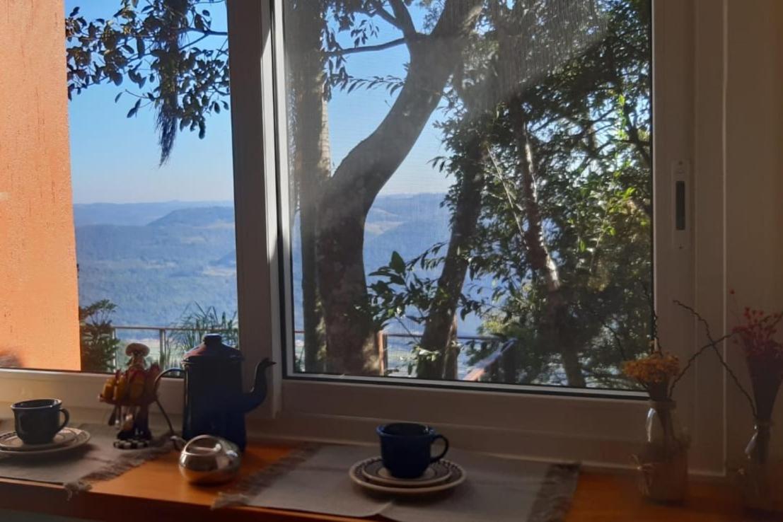 Quarto em Acomodações Particulares Recanto Ninho Aguias Nova Petropolis